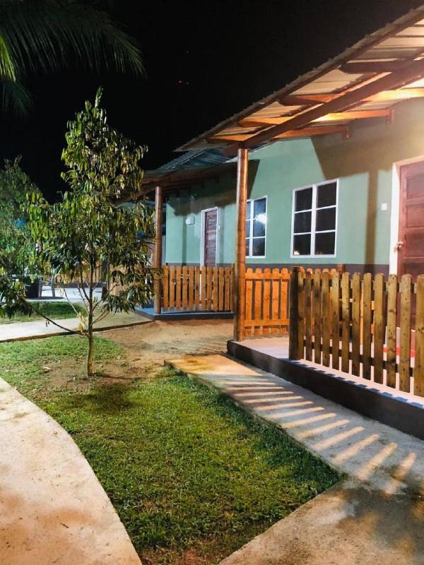 Bb Durio Chalet Kuala Terengganu Zewnętrze zdjęcie